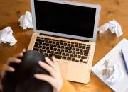 5 Cara Memperbaiki Laptop Layar Hitam