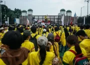 Mahasiswa Tagih 17+8 Tuntutan Rakyat di Gedung DPR